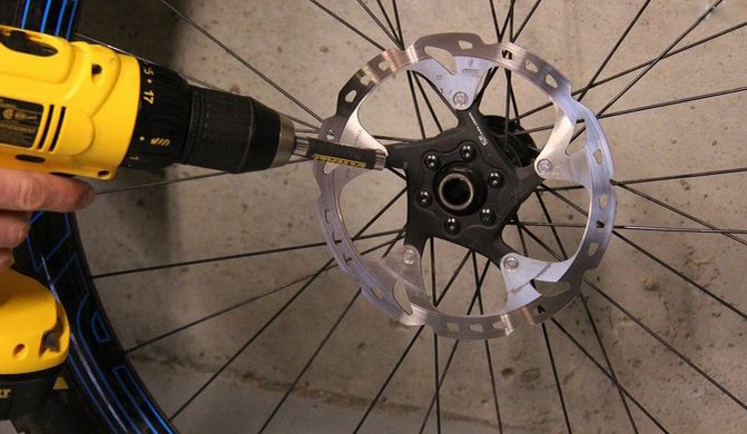 Как быстро заменить тормозной диск?