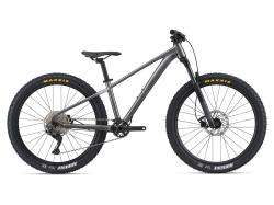 Велосипед Giant STP 26" (2022), рама M (165-175 см), черный