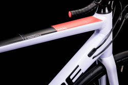 Велосипед Cube Axial WS 28" (2022), рама 47 см (155-165 см), белый